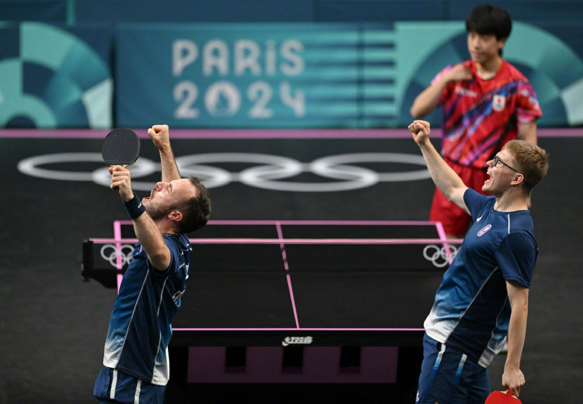 法国队完胜日本队，马龙扛起全队