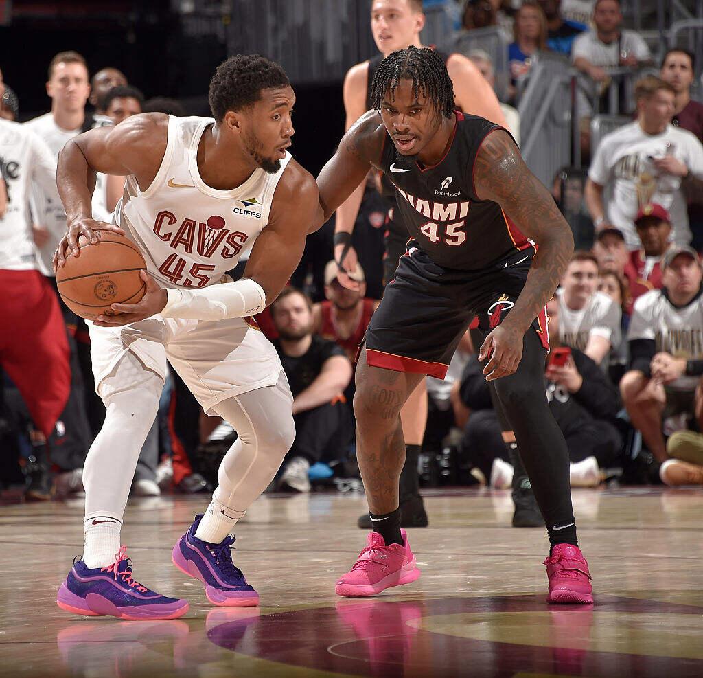 热火B队逆转魔术，萨姆·米切尔统治全场