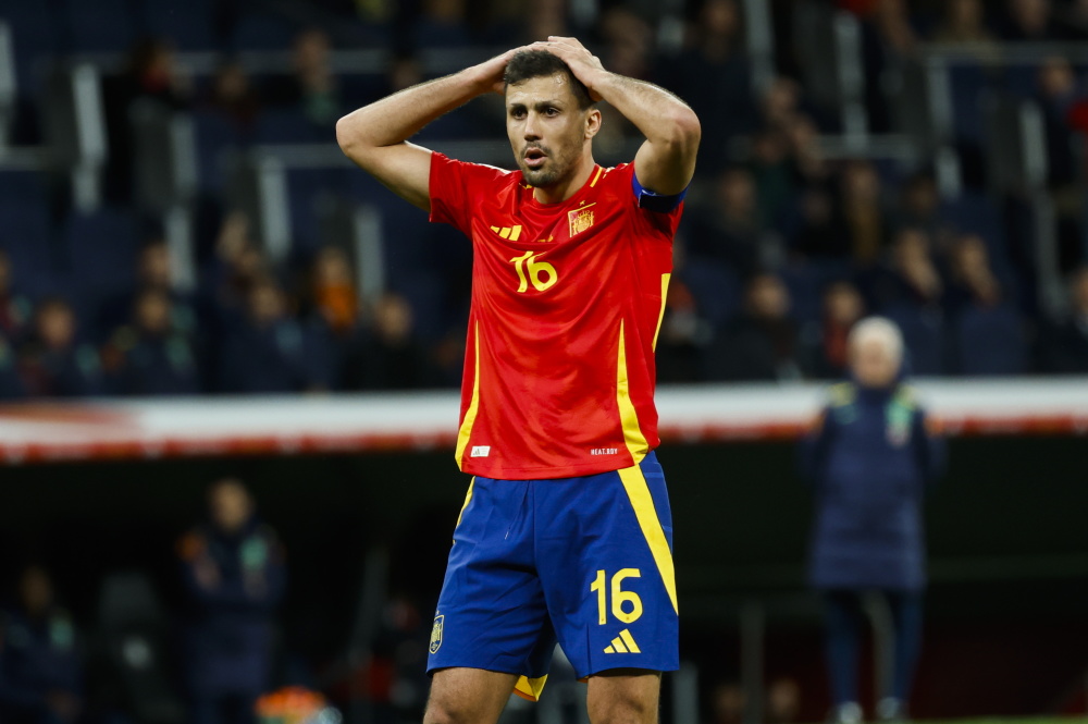 西班牙爆冷巴西，阿奎罗关键制胜的简单介绍