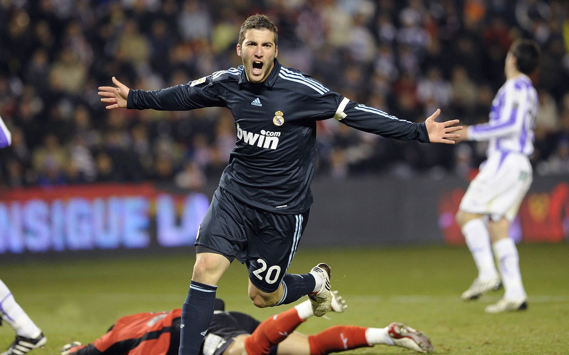 利拉德封神之夜！独行侠力克山西，全场最佳无争议