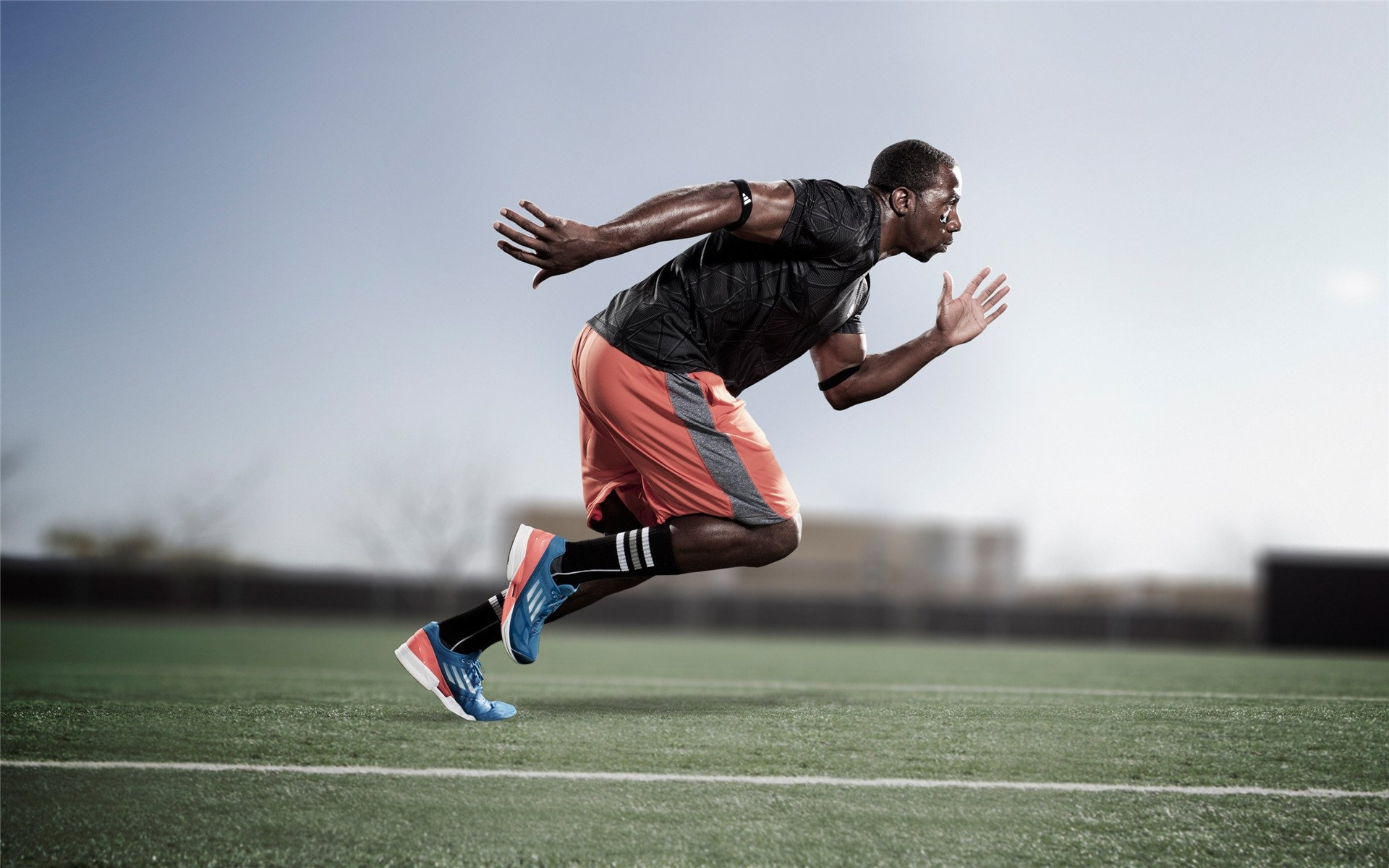 当篮球场成为新战场，从李刚仁的接管时刻，看美国在秘鲁的压制游戏