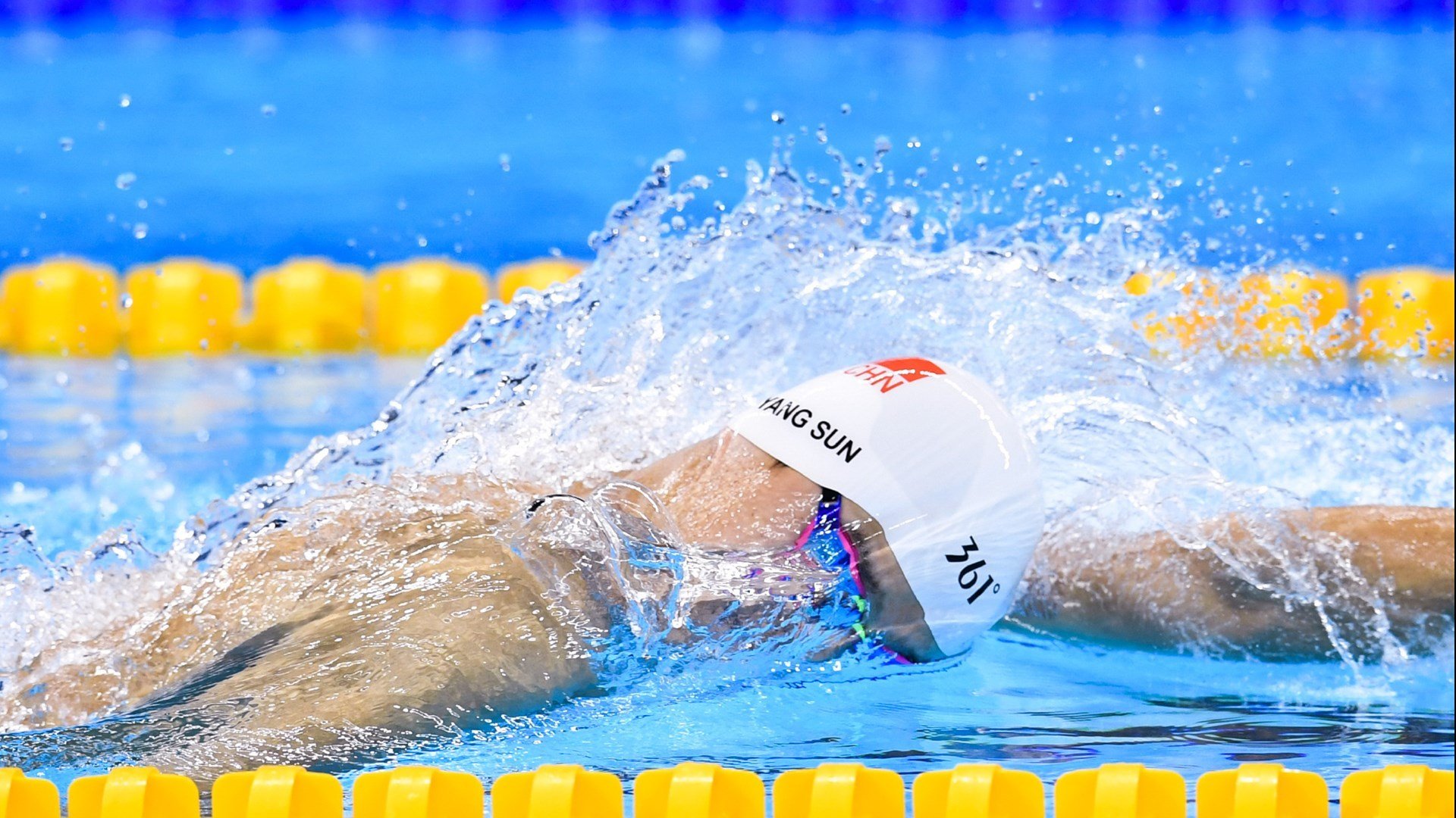 红牛车队横扫威廉姆斯，皮亚斯特里状态火热，新一代车手的崛起与旧秩序的挑战