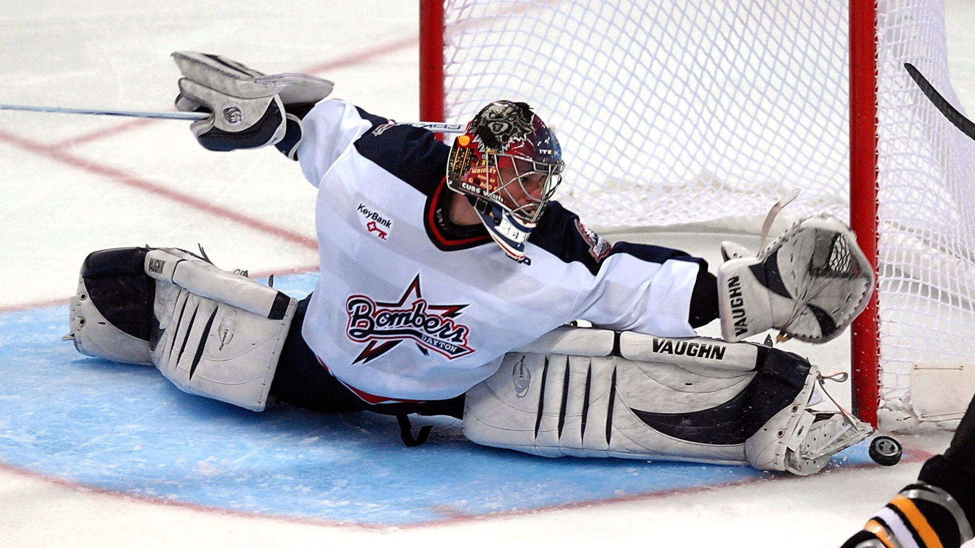 跨界竞技场，黄蜂血拼上海队，东契奇在德甲争冠战接管比赛